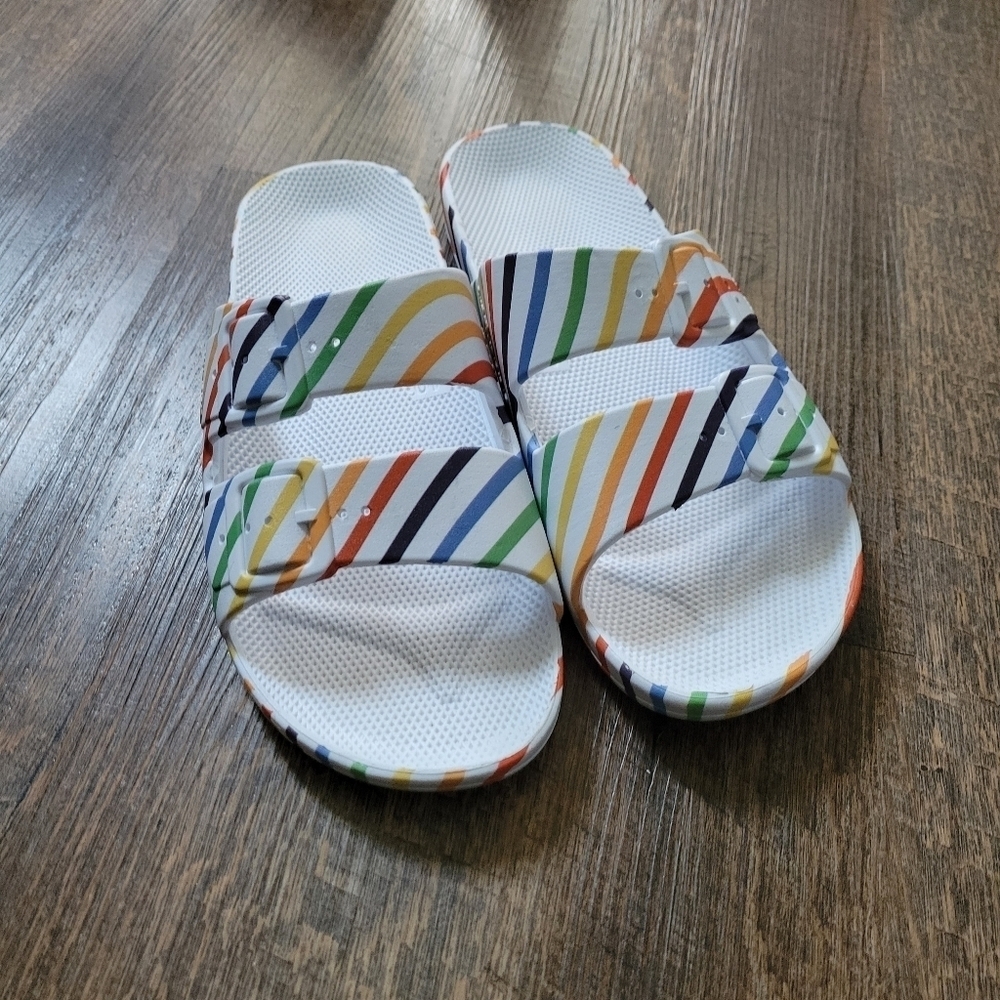Freedom Moses Rainbow Stripe Slide Women's Sandals Size 10.5 or 40/41